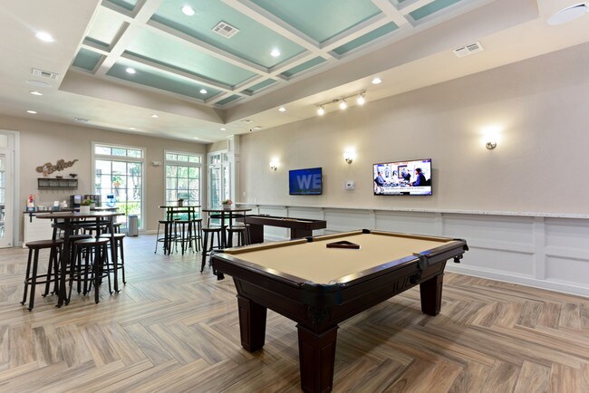 ¡Eche un vistazo a esta sala de juegos/recreación! - Stone Oak @ Parmer