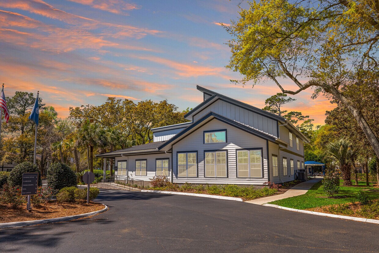 Eller Mount Pleasant Apartments in Mount Pleasant, SC