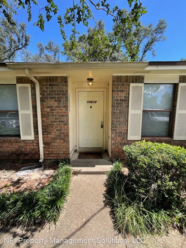 2 br, 1 bath House 10838 Hwy 98 W House Rental in Pensacola, FL