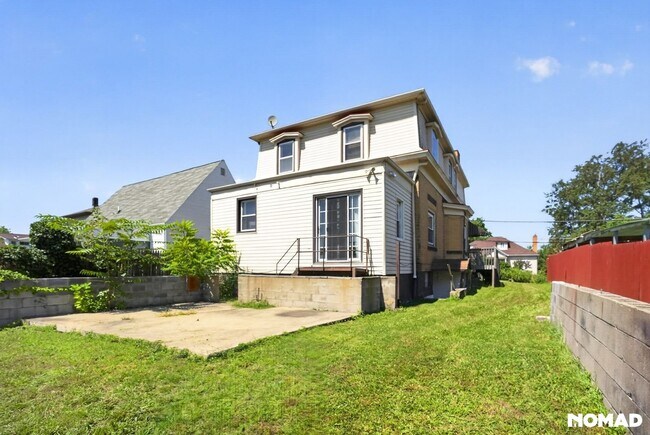 Building Photo - 4829 Lougean Ave