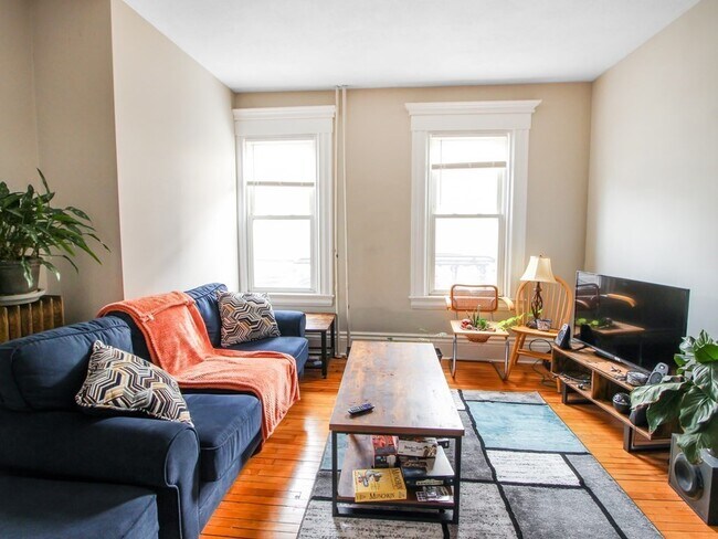 Foto del edificio - 107 Columbia St