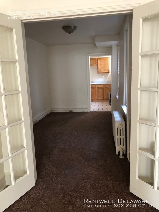 Foto del edificio - 805 E 7th St