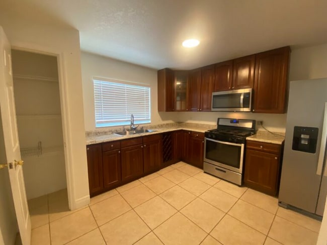 Building Photo - 2633 Ginger Mill Blvd