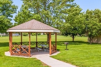 Building Photo - 240 S James St