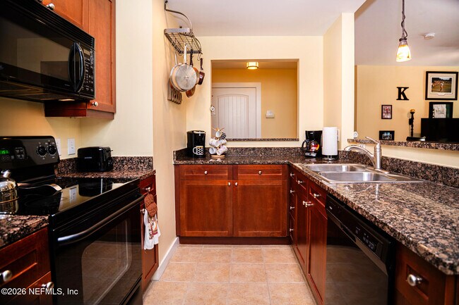 Foto del edificio - 955 Registry Blvd
