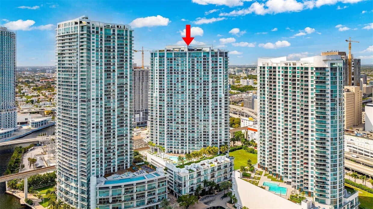 Foto principal - 90 SW 3rd St