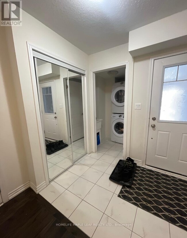 Building Photo - 203 Lemieux Ct