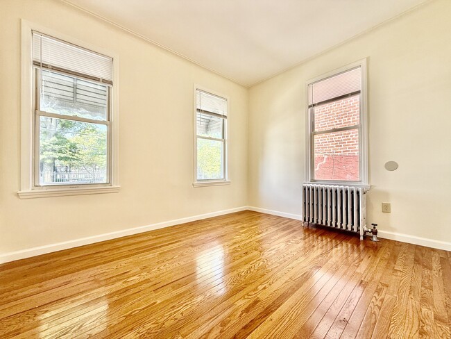 Building Photo - 1808 Muliner Ave