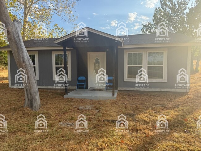 Photo - 3726 US-287 (Alvord, TX) Townhome