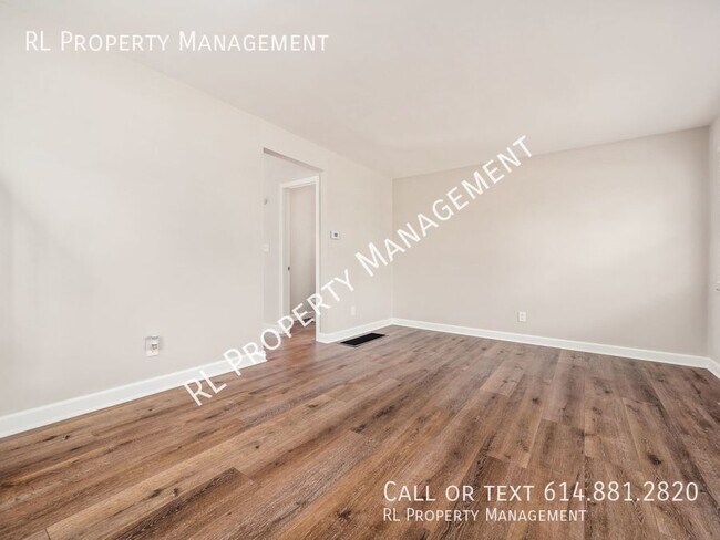 Building Photo - Beautiful 3 Bedroom 1.5 Bathroom Townhome