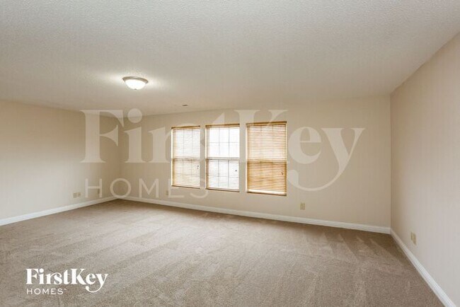 Building Photo - 10347 Homestead Dr
