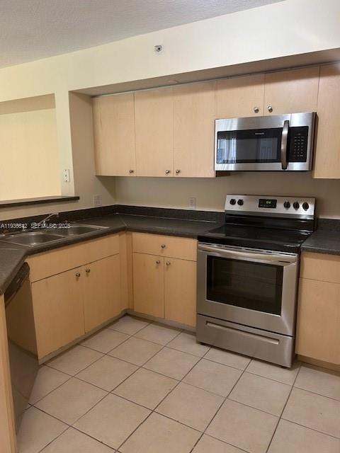 Foto del edificio - 4021 San Marino Blvd