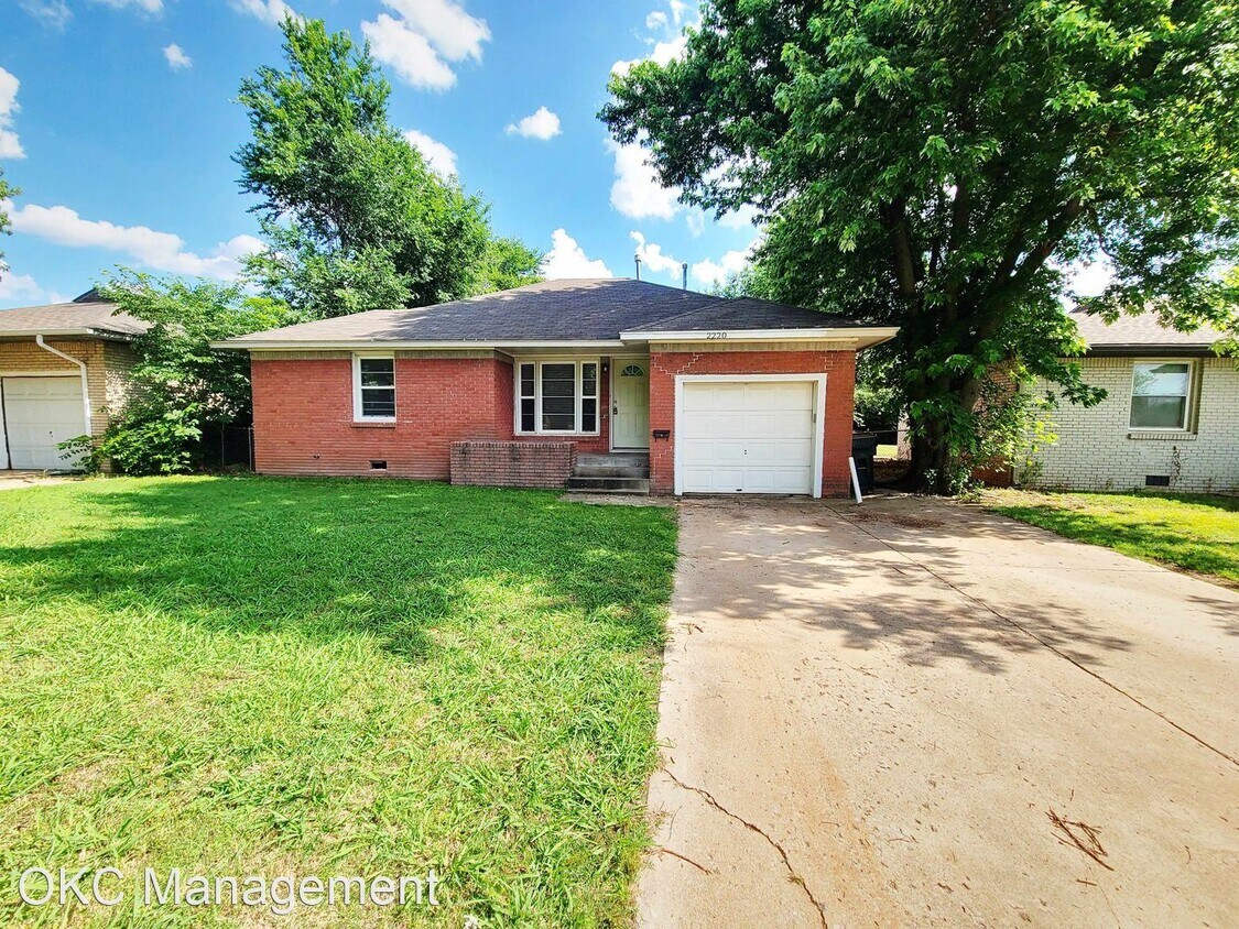 Primary Photo - 2 br, 1 bath House - 2220 W Britton Rd