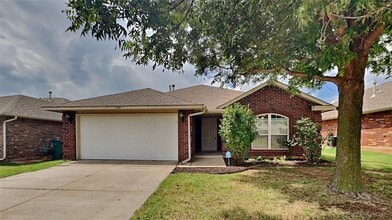 Building Photo - 1109 Westridge Dr