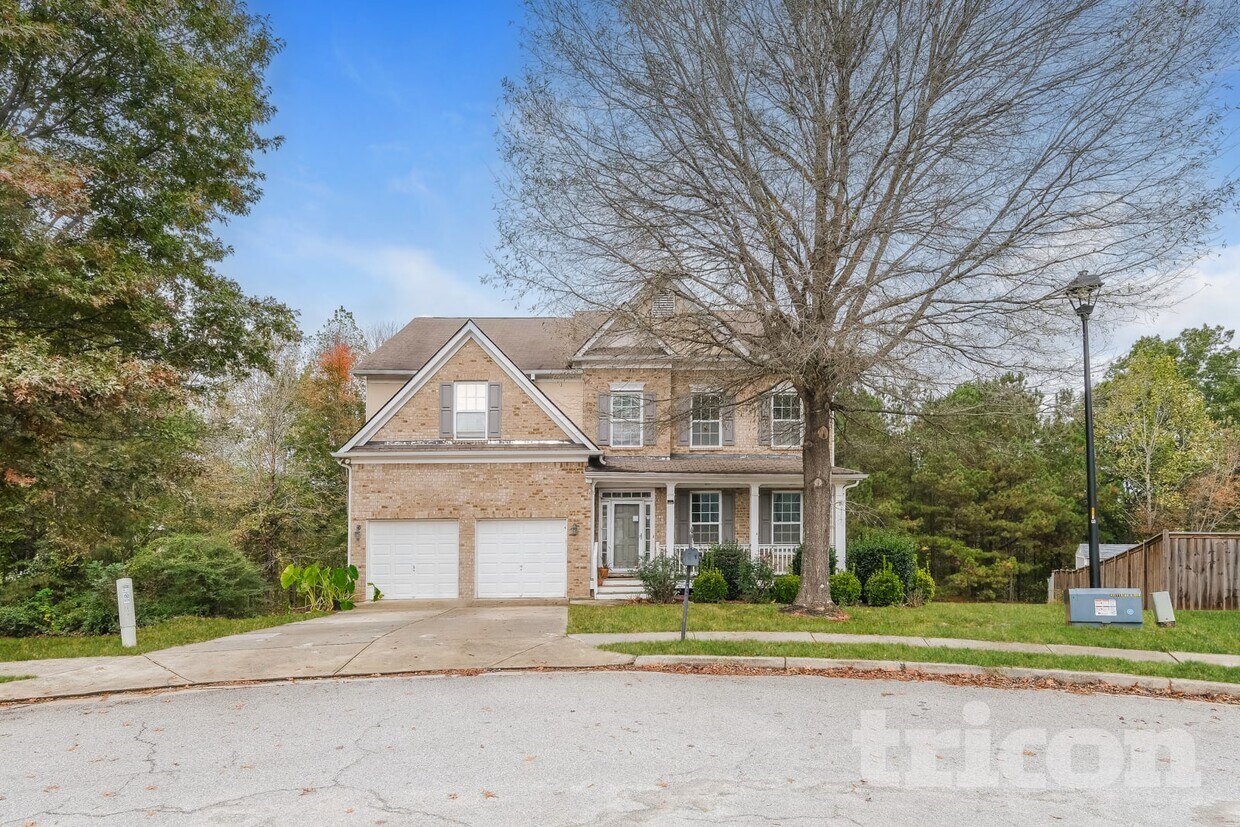 Primary Photo - 3605 Long Lake Dr