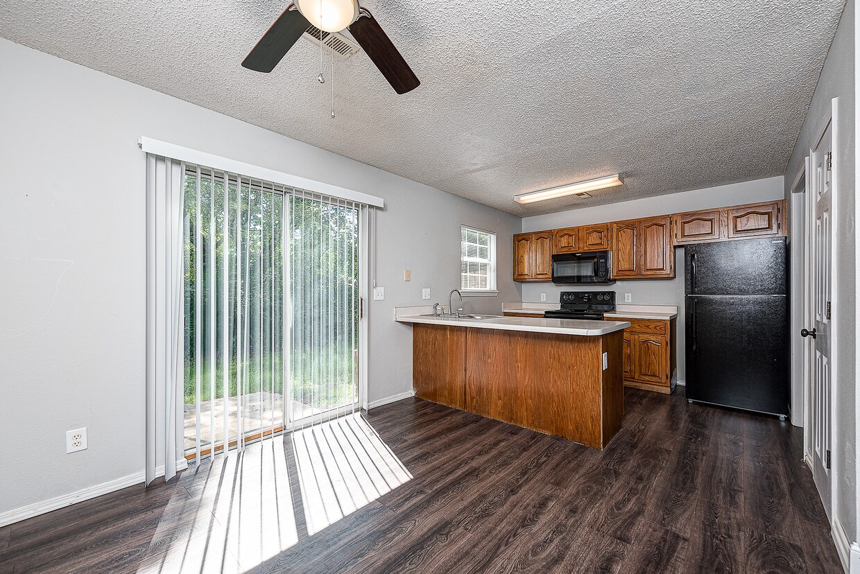 Town Square Bentonville Apartments in Bentonville, AR