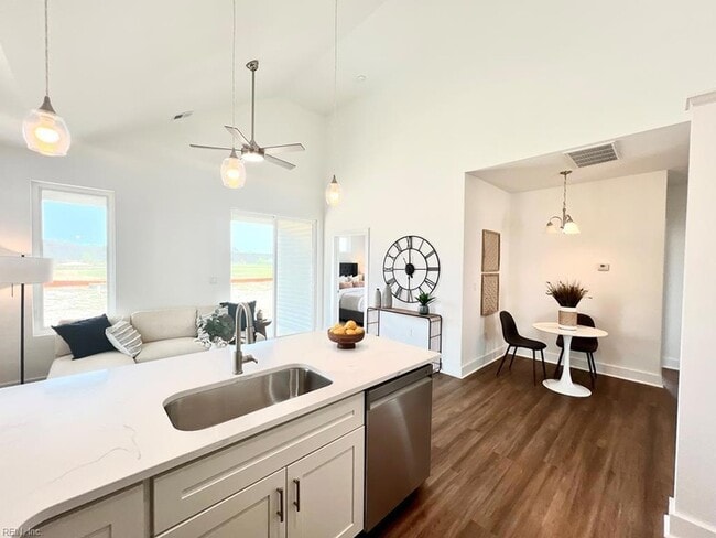 Building Photo - 3410 Tower Hill Cir