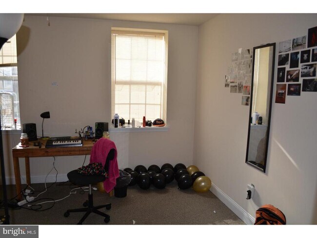 Foto del edificio - 1133 W Nevada St