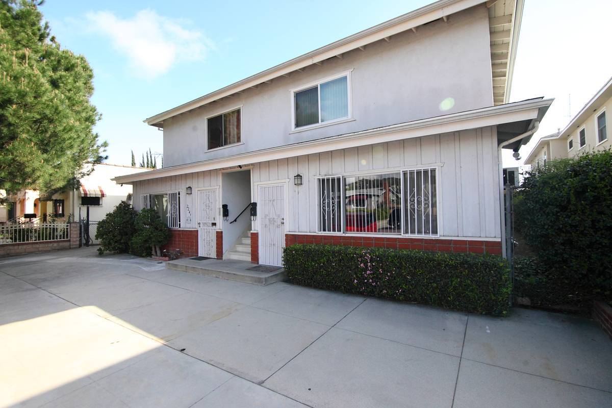 Primary Photo - 2244 Addison Way
