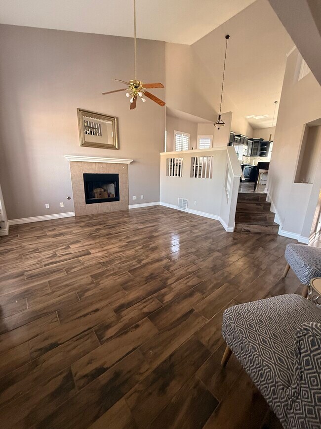 Building Photo - 836 Sunset Park Dr