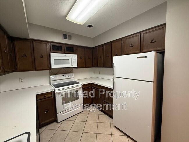 Foto del edificio - 745 S Hickory St