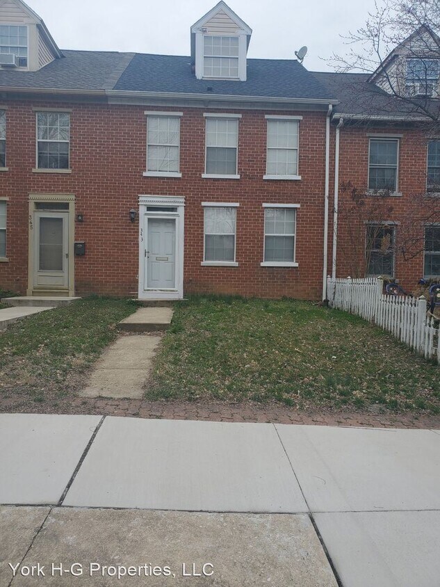 Primary Photo - 3 br, 1.5 bath House - 343 West Newton Avenue