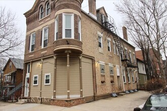 Building Photo - 1259 W Fry St