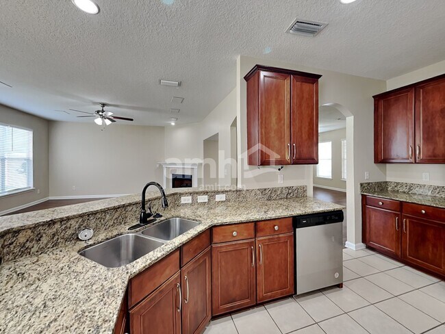 Foto del edificio - 1555 Tawny Marsh Ct