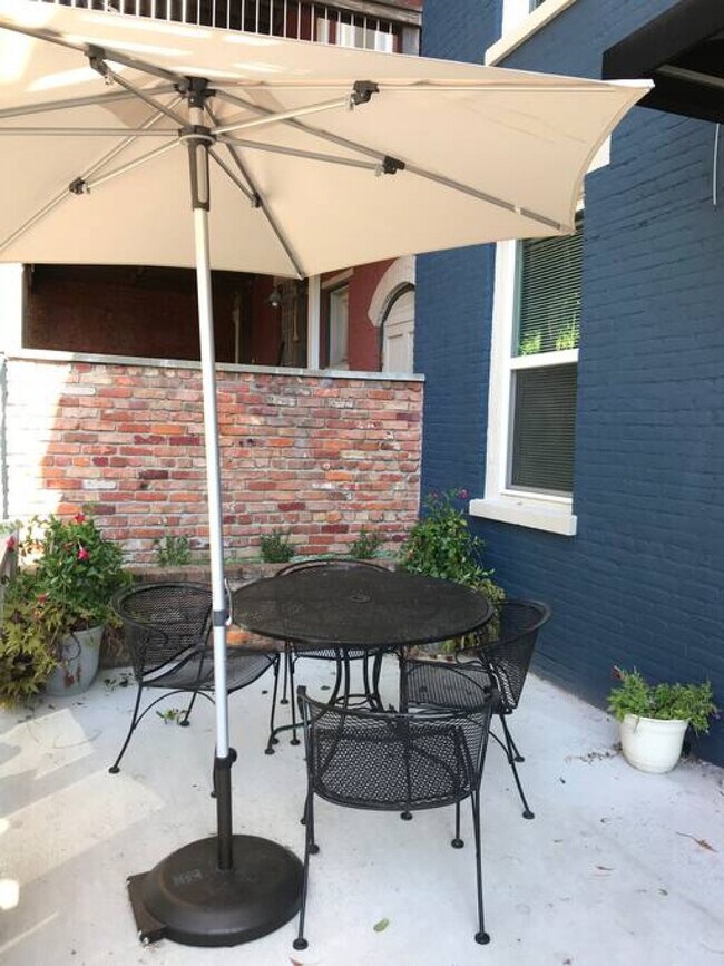 Foto del edificio - 1428 Sycamore St