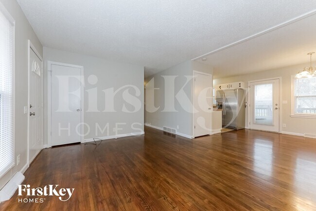 Foto del edificio - 210 Berry Ave