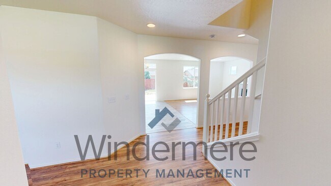 Foto del edificio - 229 Kokanee Ln
