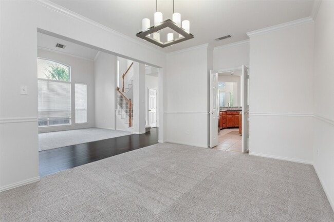 Foto del edificio - 915 Falcon Trail