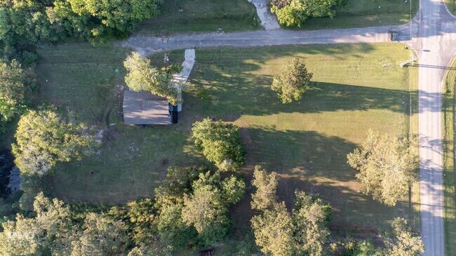 Foto del edificio - 7195 Sweetgum Rd