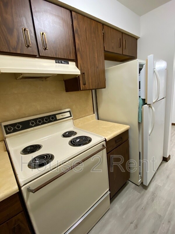 Building Photo - 203 N Hamlet St