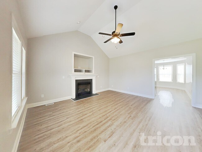 Foto del edificio - 224 Melanie Ln