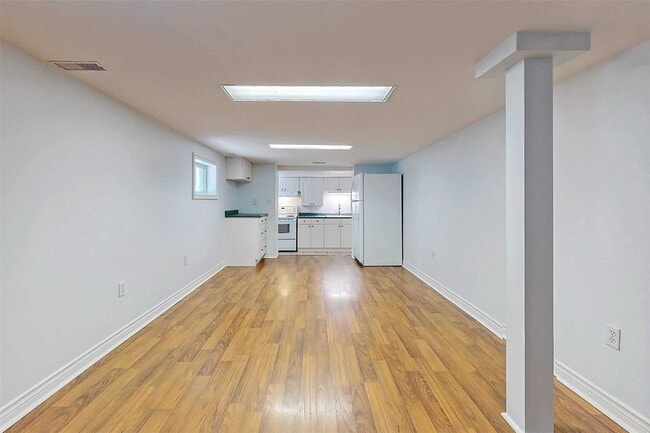 Building Photo - ***UTILITIES & INTERNET INCLUDED*** (1 Bed...