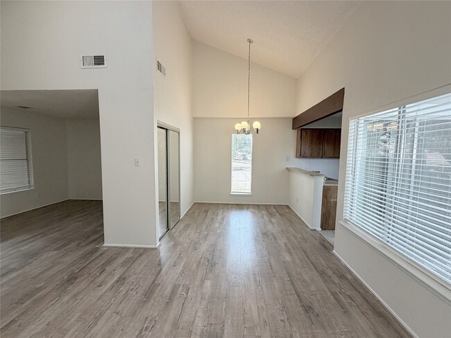 Building Photo - 7103 Brendam Ln