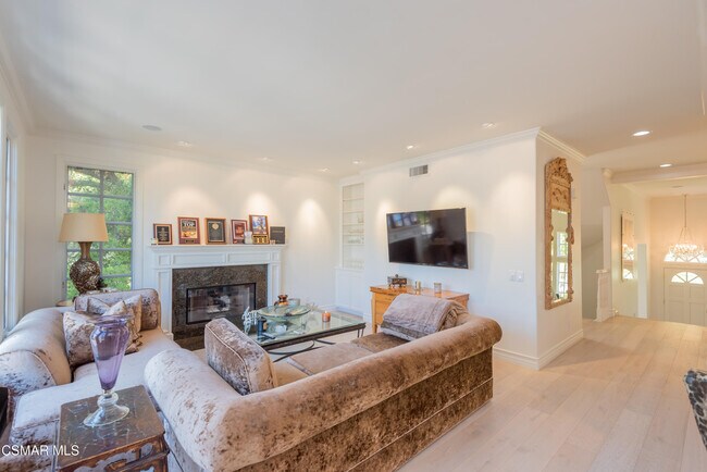 Foto del edificio - 2443 Swanfield Ct