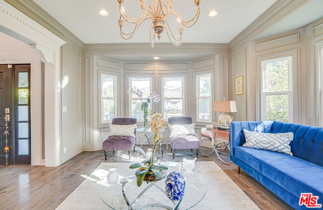 Foto del edificio - 22639 Ballinger St