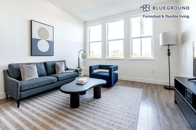 Building Photo - 261 El Camino Real