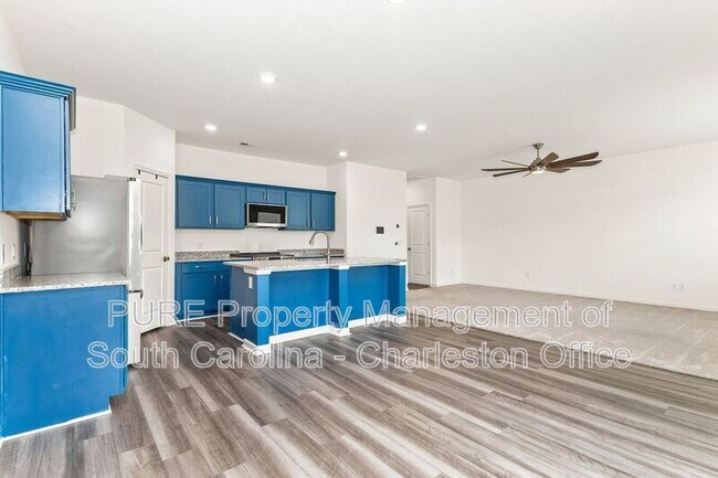 Foto del edificio - 484 Pender Woods Dr