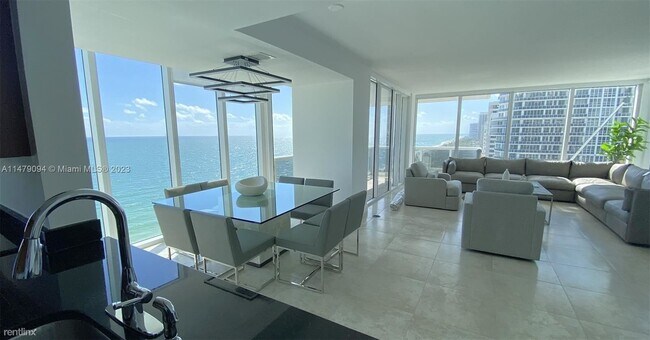 Foto del edificio - 2 br, 2.5 bath Condo - 10275 Collins Ave A...