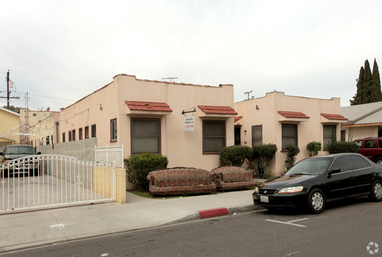 Primary Photo - 6345-6347 Marconi St