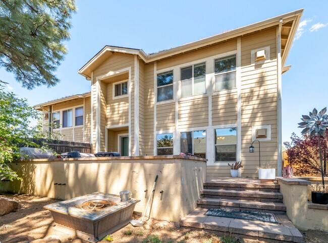 Foto del edificio - 1117 N Flowing Springs Trail