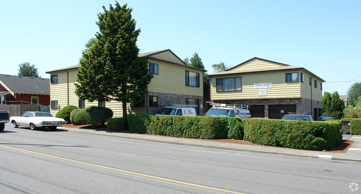 Primary Photo - Foothill Terrace