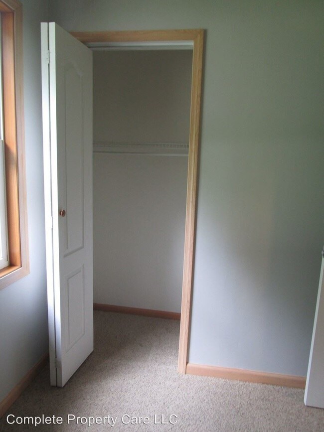 Building Photo - 3 br, 1.5 bath House - 1601 E Dartmouth Ave