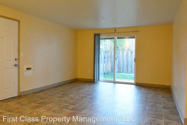 Building Photo - 1821 SE Minter Bridge Rd