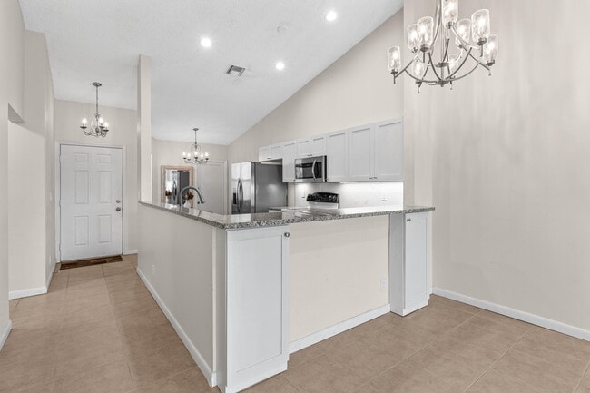 Building Photo - 12235 Forest Greens Dr