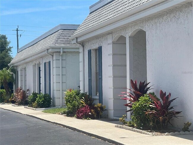 Foto del edificio - 9819 Hernando Ct