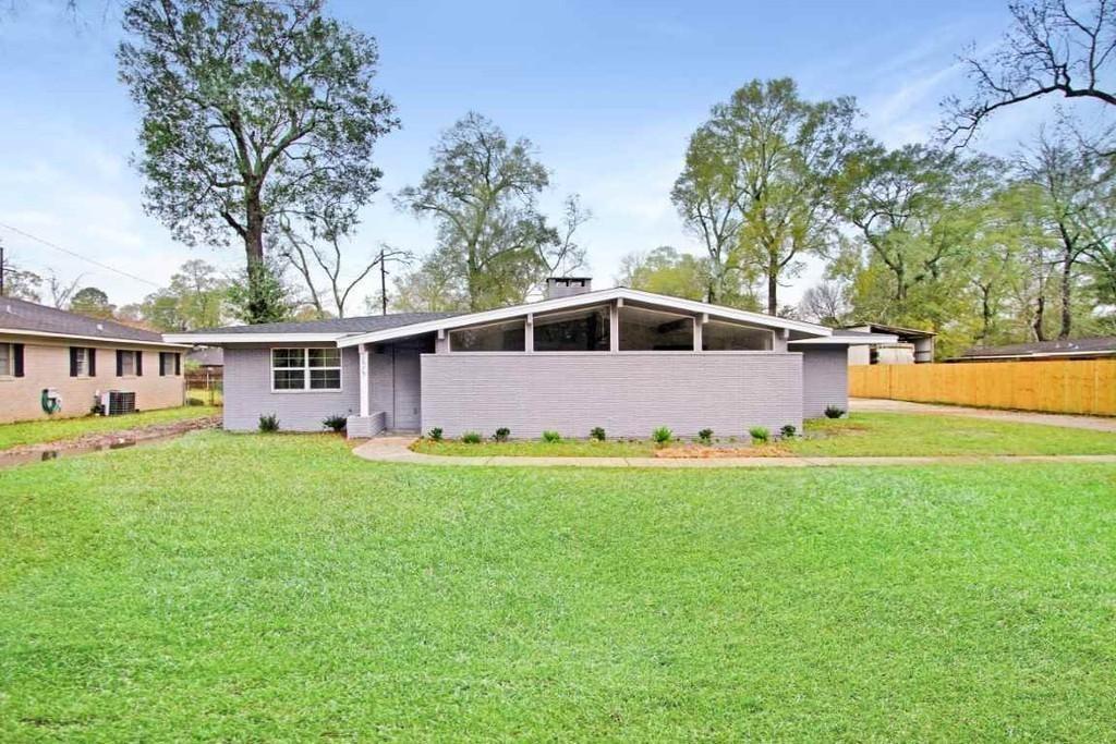 Primary Photo - 7575 Coburn Dr